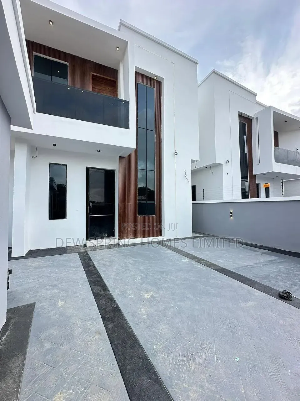 4bdrm Duplex in Orchid, Chevron for sale in Chevron