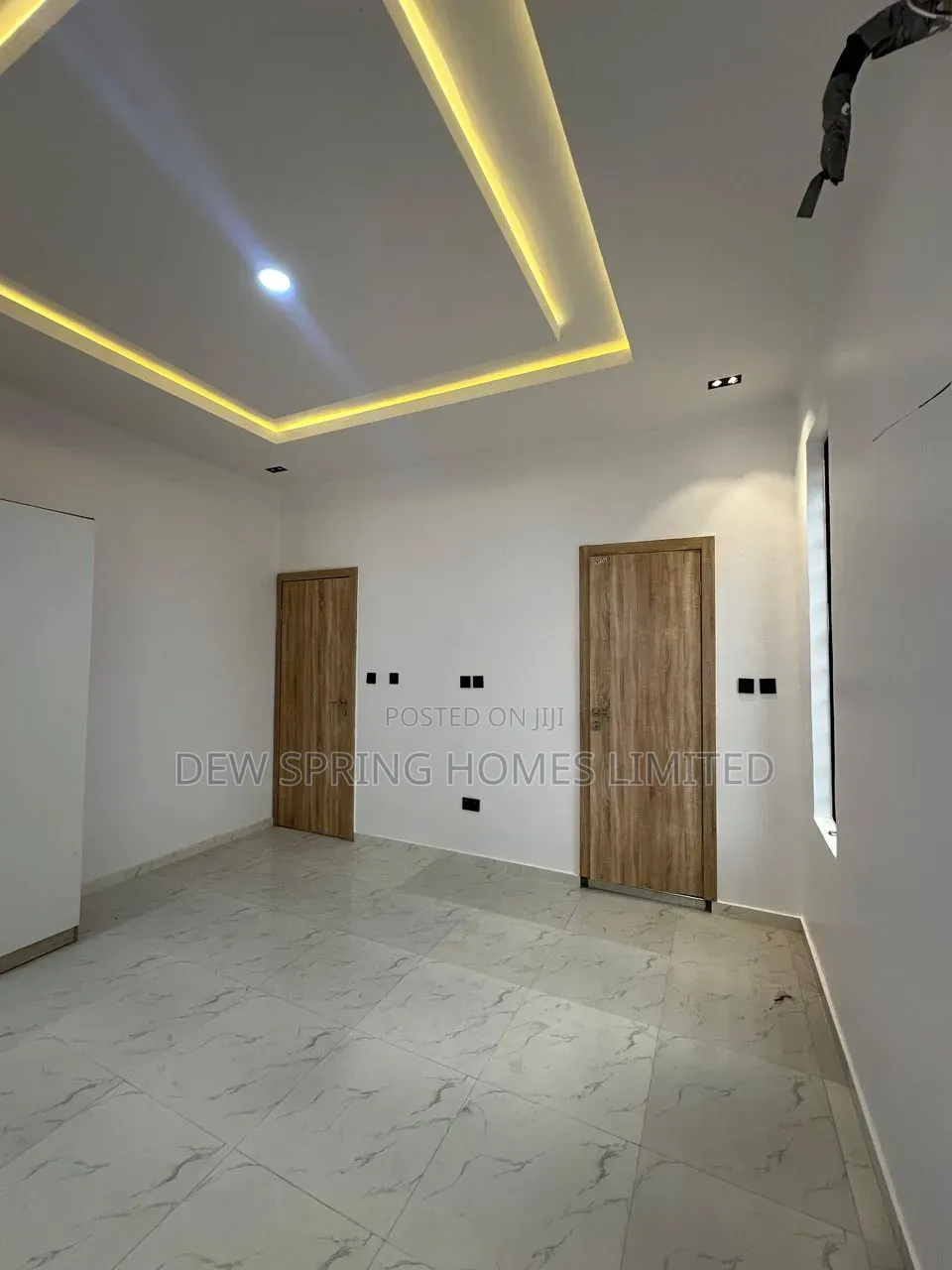 4bdrm Duplex in Orchid, Chevron for sale in Chevron