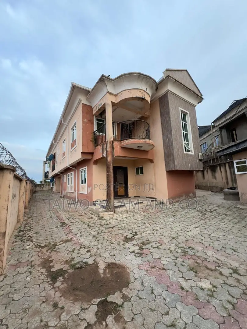 4bdrm Duplex in Akobo for sale in Akobo