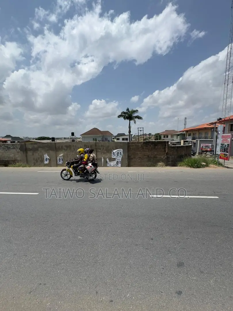 500sqm Commercial Land in Bodija