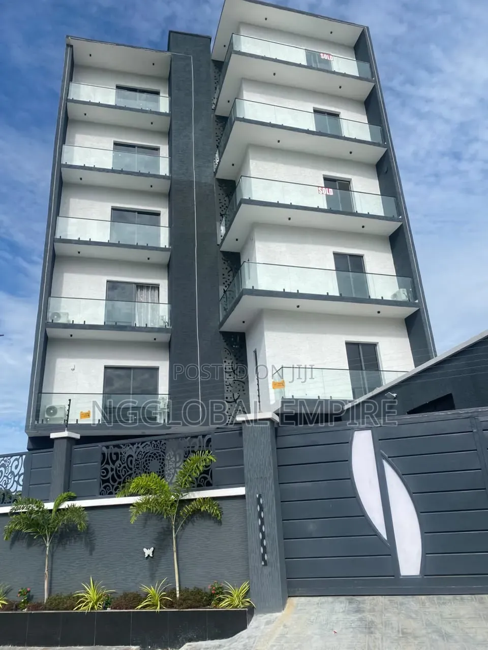 Furnished 2bdrm Apartment in Lekki Phase 1 for sale in Lekki Phase 1