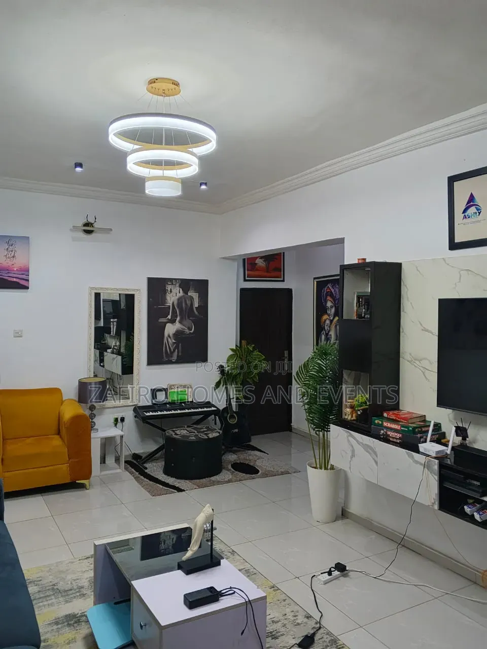 8bdrm Block of Flats in Olude Estate Oluyole, Apata for sale in Apata