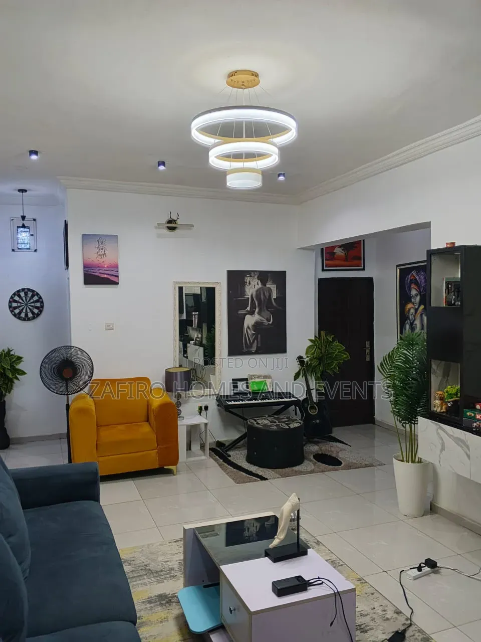 8bdrm Block of Flats in Olude Estate Oluyole, Apata for sale in Apata