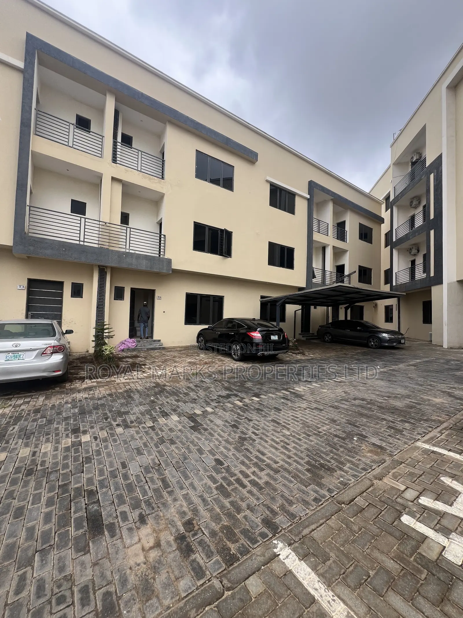 4bdrm Duplex in Mabushi for rent in Mabushi