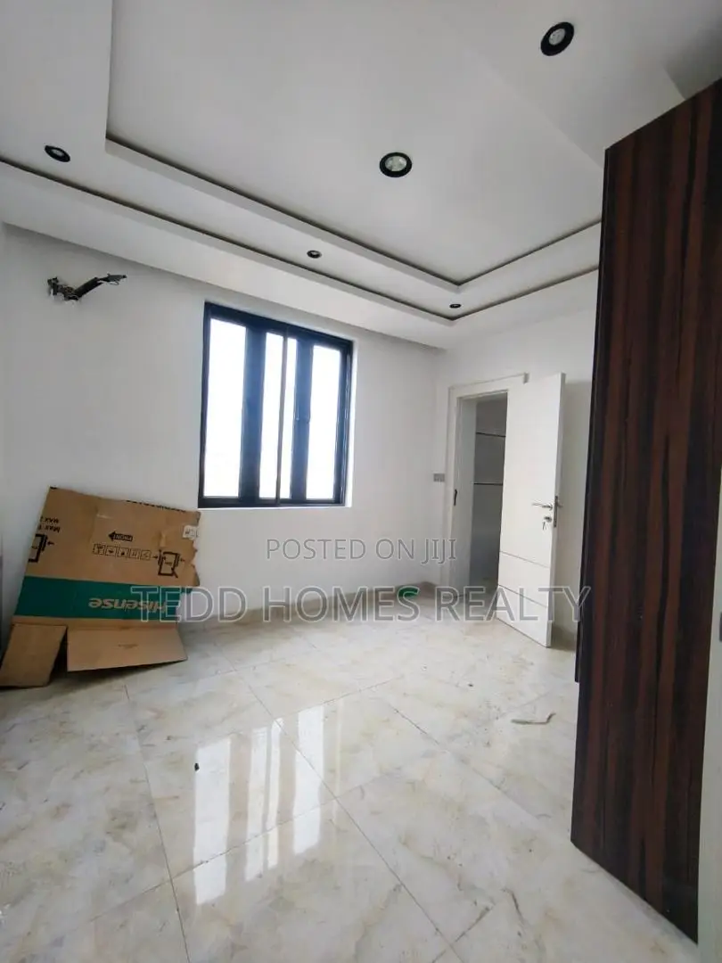 3bdrm Apartment in Ikate for rent in Ikate
