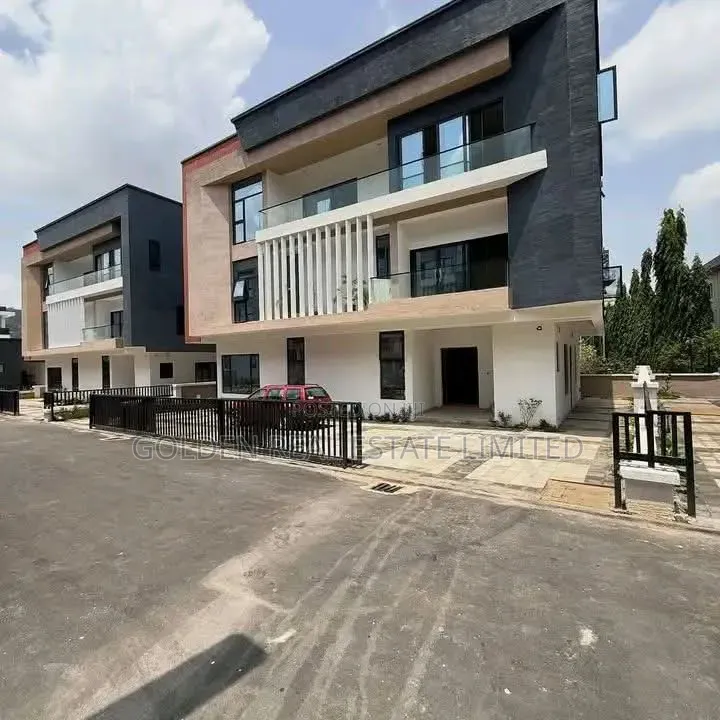 6bdrm Duplex in Katampe (Main) for sale in Katampe (Main)