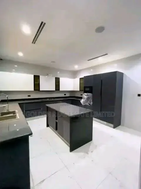 6bdrm Duplex in Guzape District for sale in Guzape District