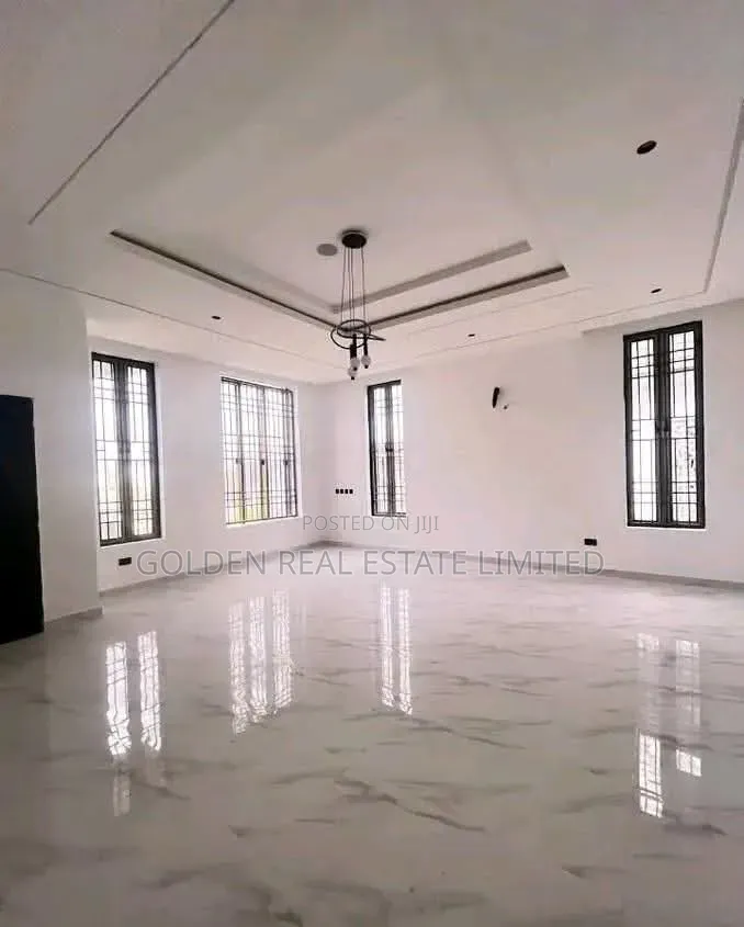 4bdrm Duplex in Apo Resettlement for sale in Apo Resettlement