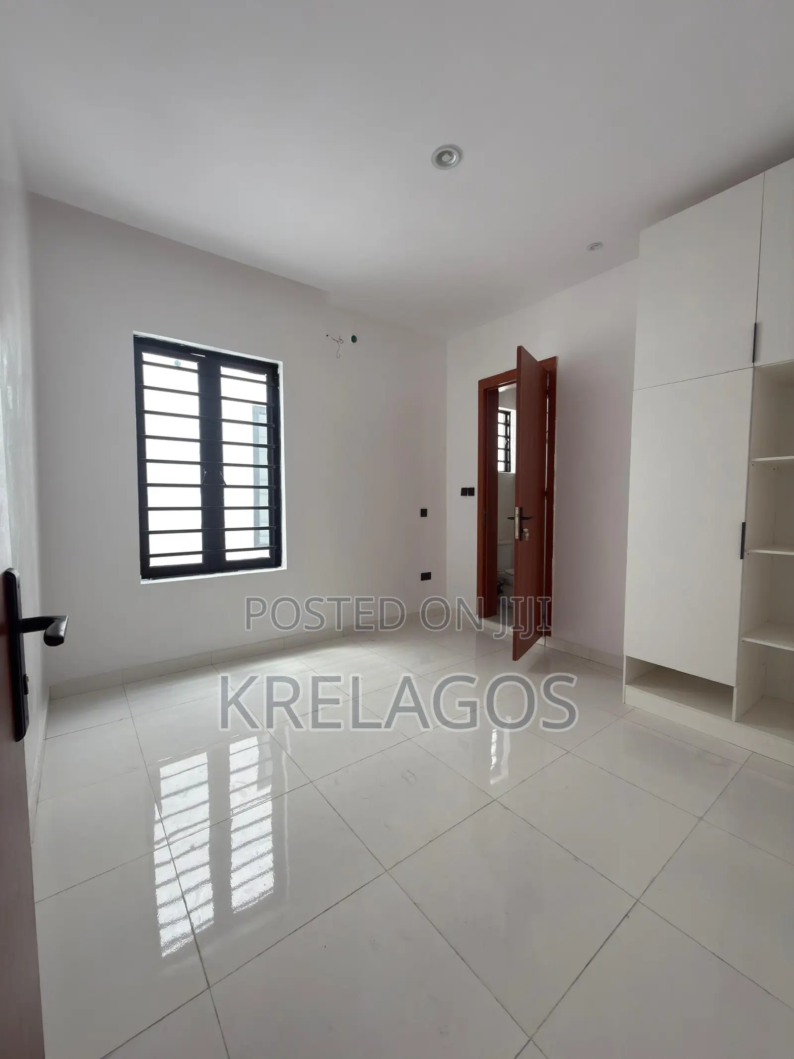 4bdrm Duplex in Olokonla for sale in Olokonla