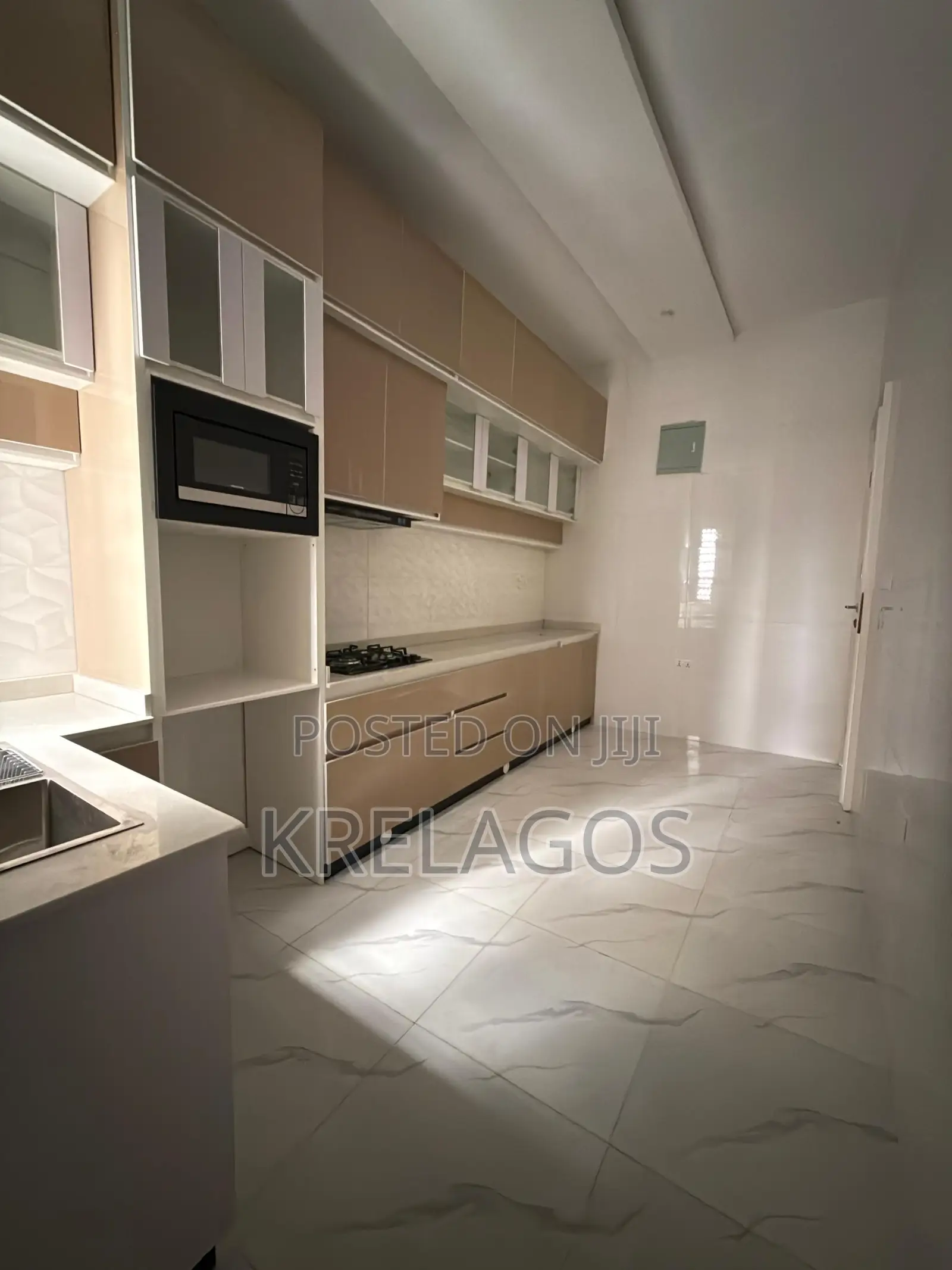 4bdrm Duplex in Sangotedo for sale in Sangotedo