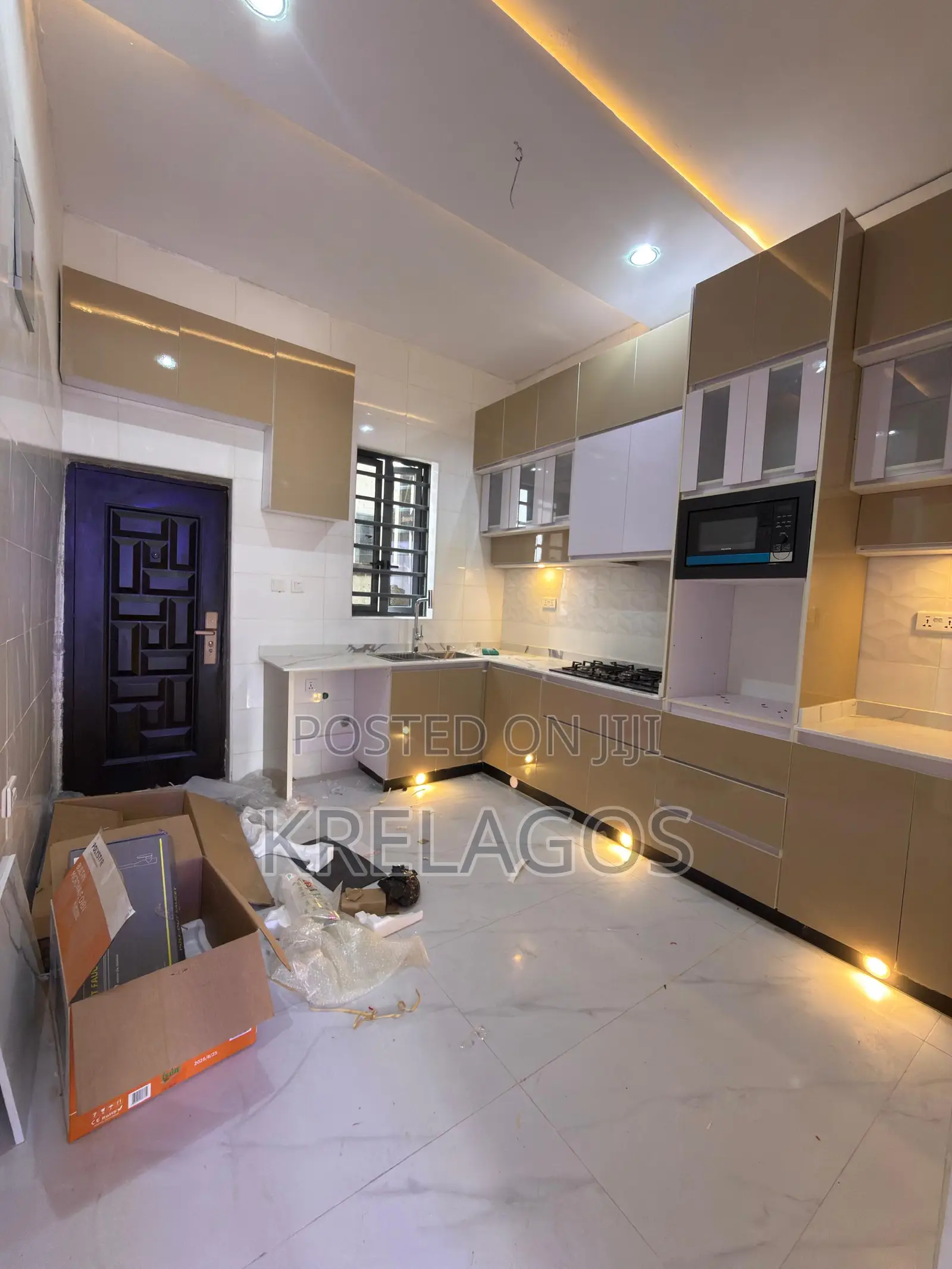 4bdrm Duplex in Sangotedo for sale in Sangotedo