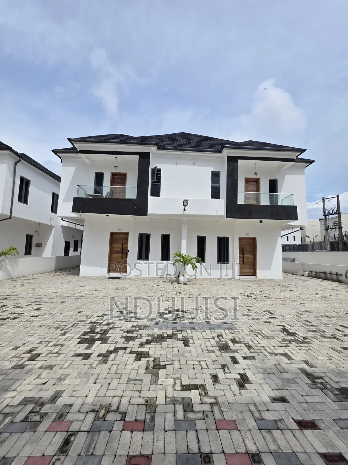 4bdrm Duplex in VGC / Ajah for sale in VGC / Ajah