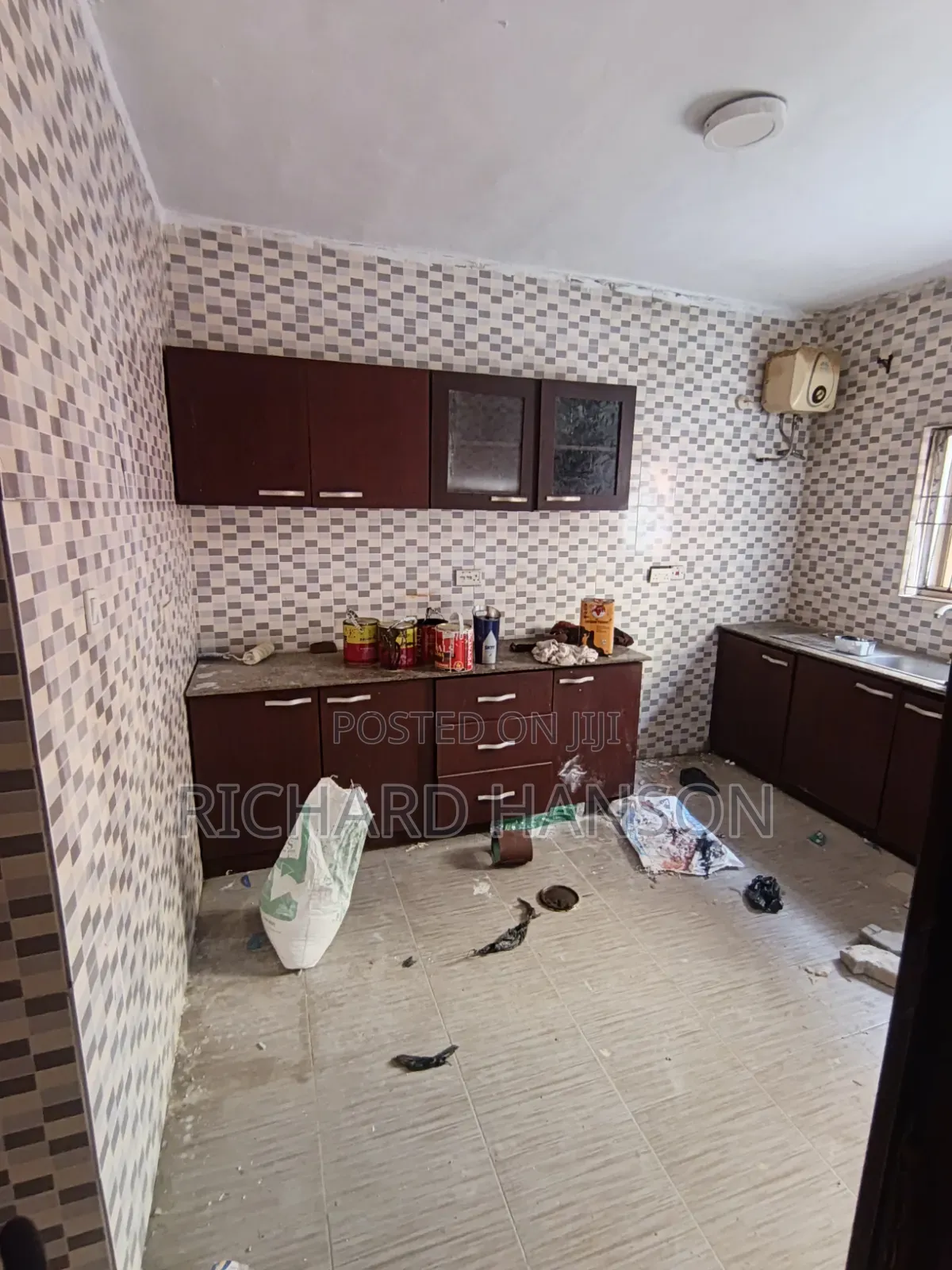 3bdrm Apartment in Close2Express, Abijo for rent in Abijo