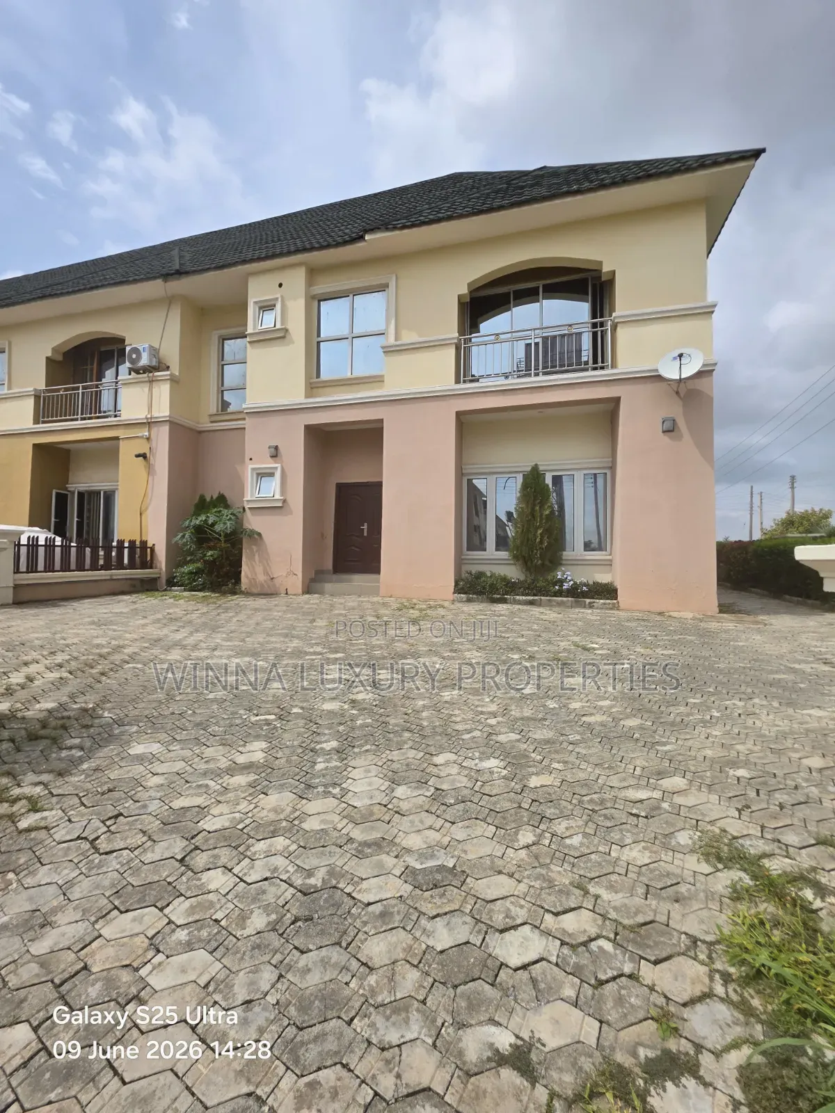 3bdrm Townhouse / Terrace in River Park Estate, Lugbe District for rent in Lugbe District