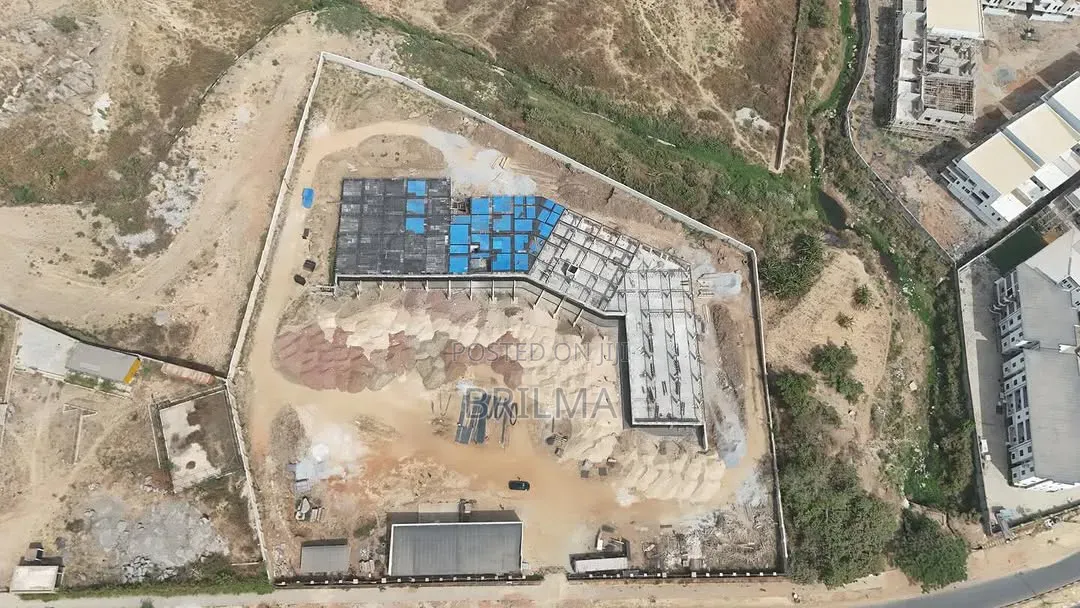 Commercial Space for Sale in Mabushi
