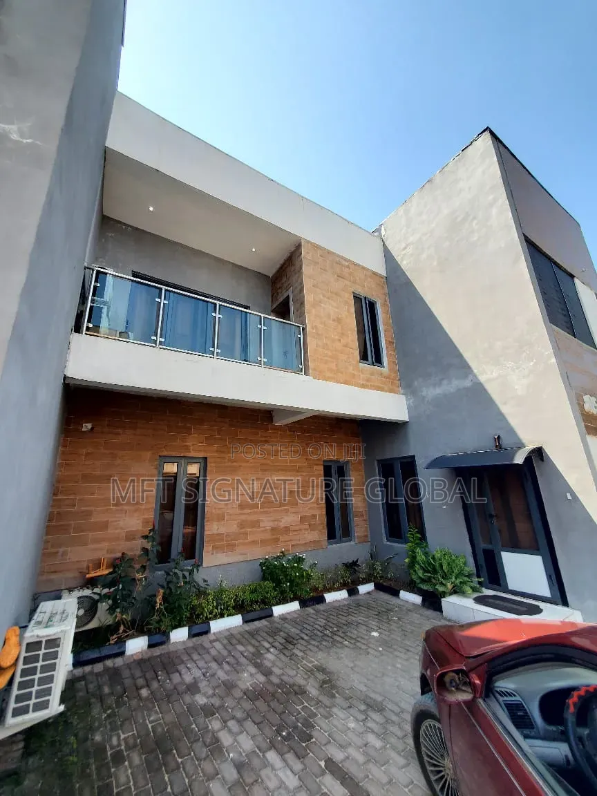 Furnished 4bdrm Duplex in Averton Estate, Sangotedo for sale in Sangotedo