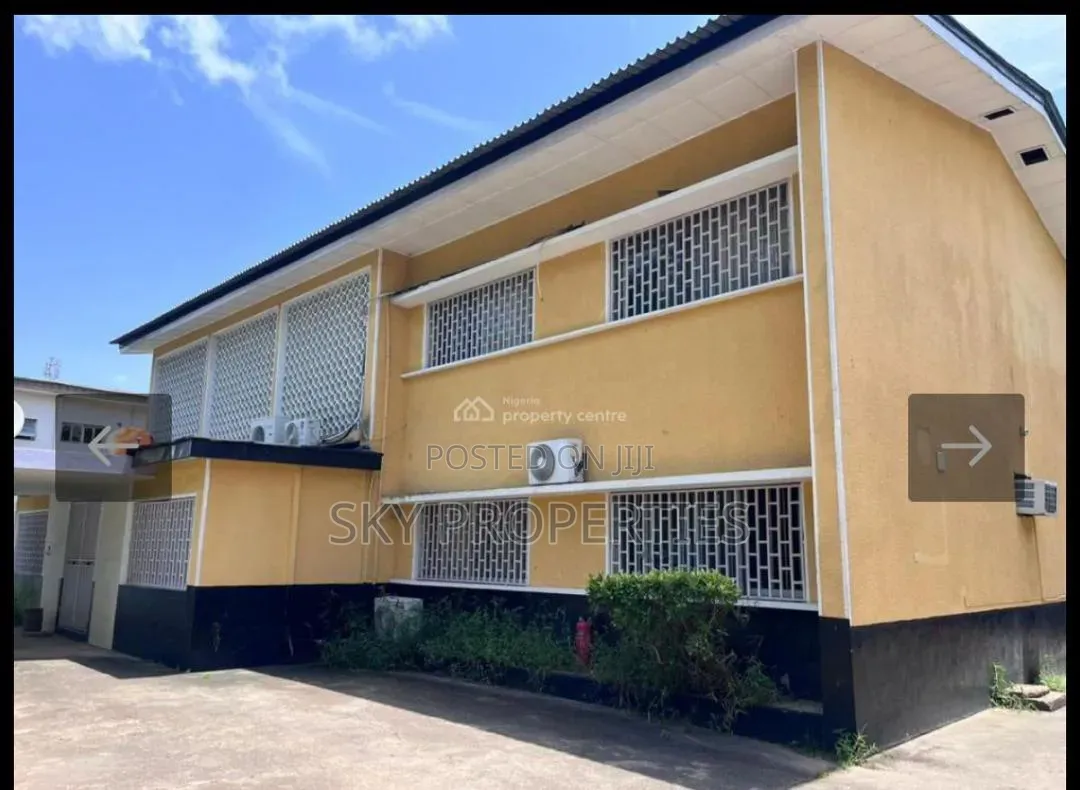 5 Bedroom Detached House For Rent in Idowu Taylor