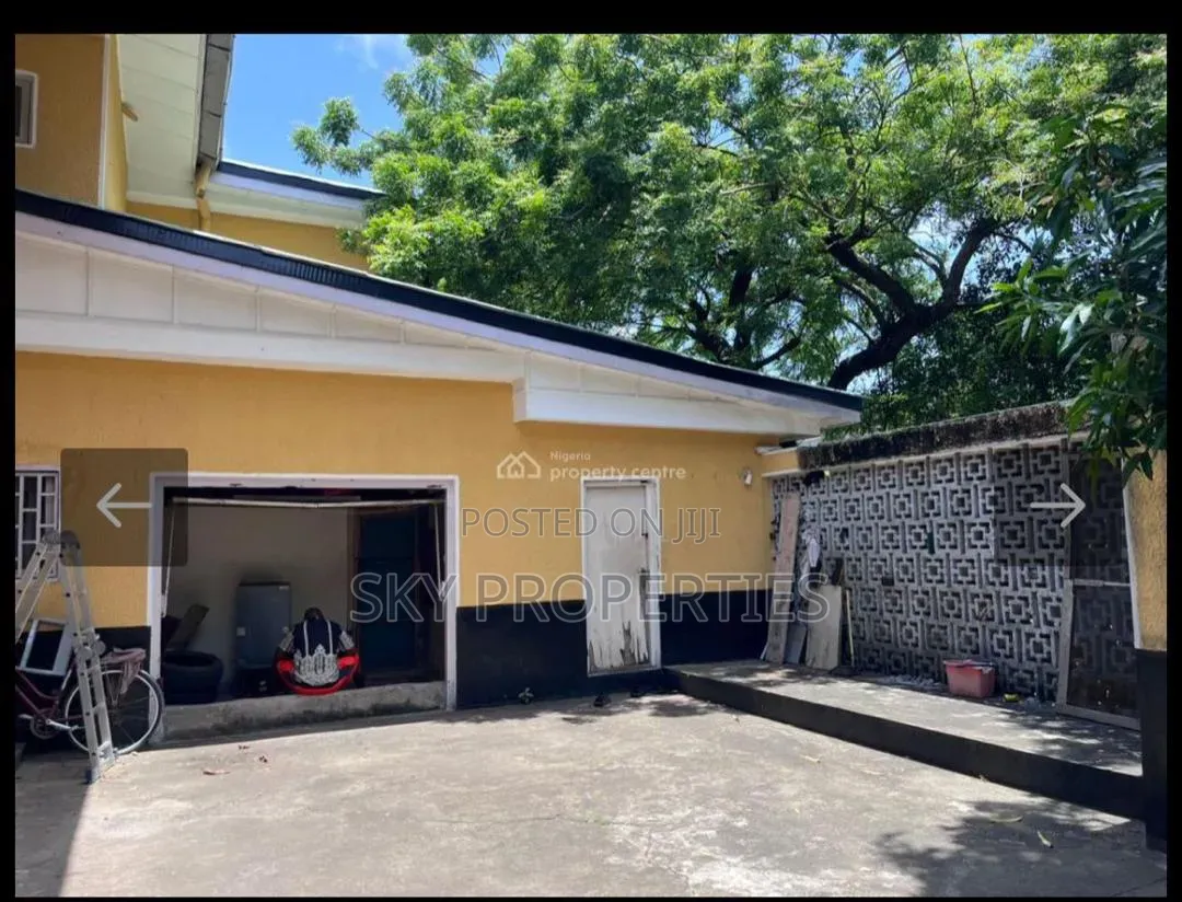 5 Bedroom Detached House For Rent in Idowu Taylor