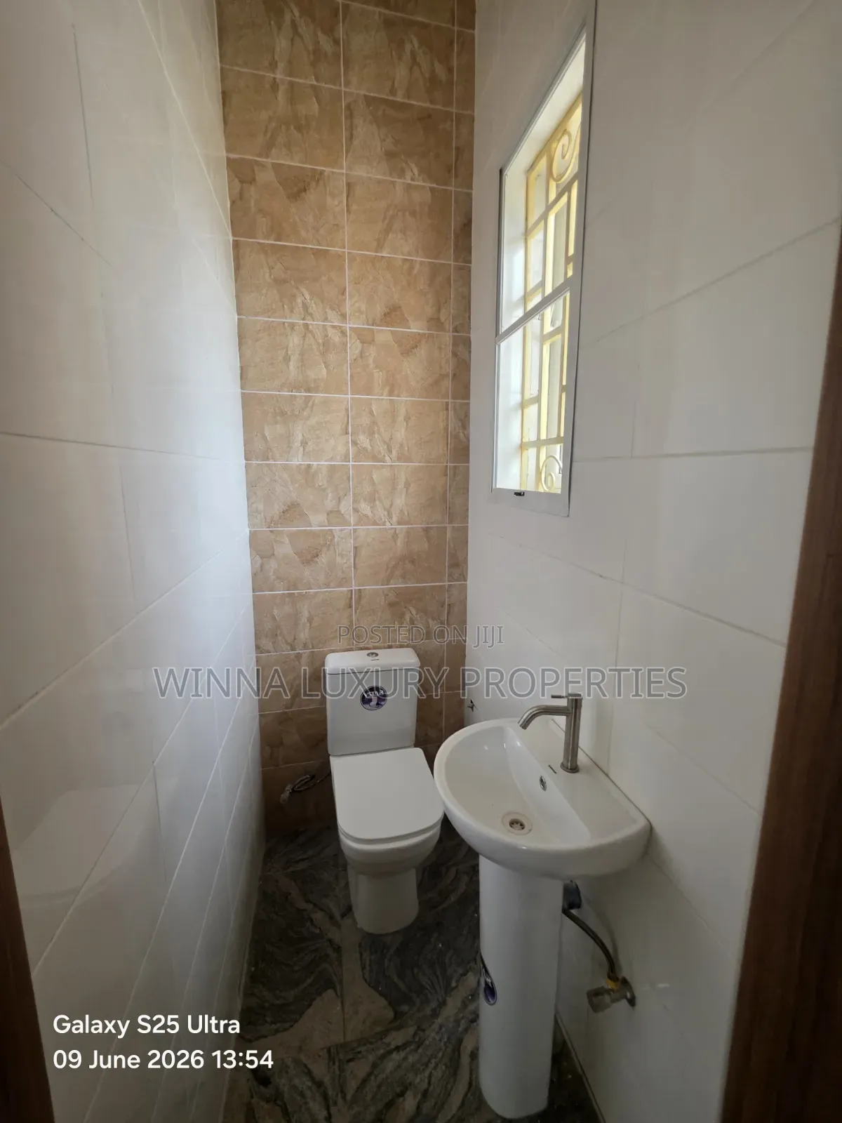 8bdrm Mansion in River Park Estate, Lugbe District for sale in Lugbe District