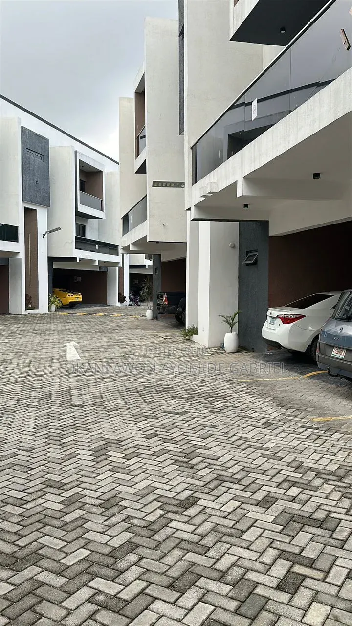 2bdrm Apartment in Ikate for sale in Ikate