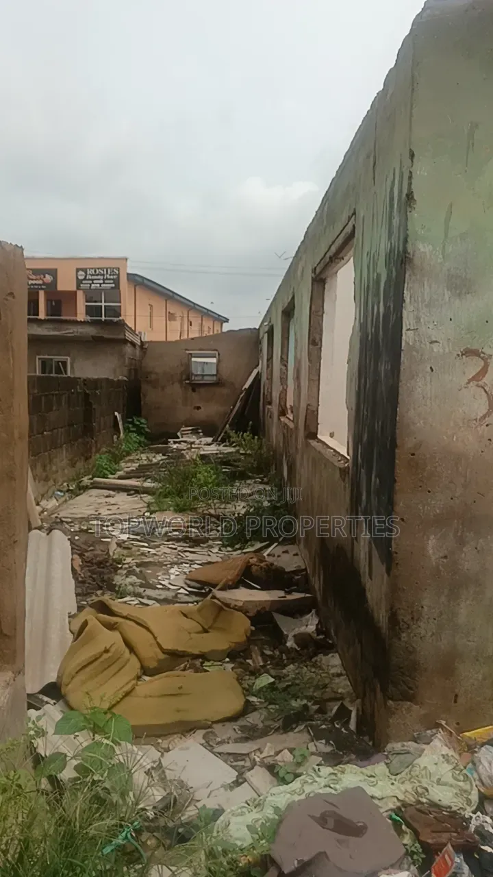 Commercial 800 Square Metre Along Agbe Road New Oko Oba Ifako Ijaiye in New Oko Oba