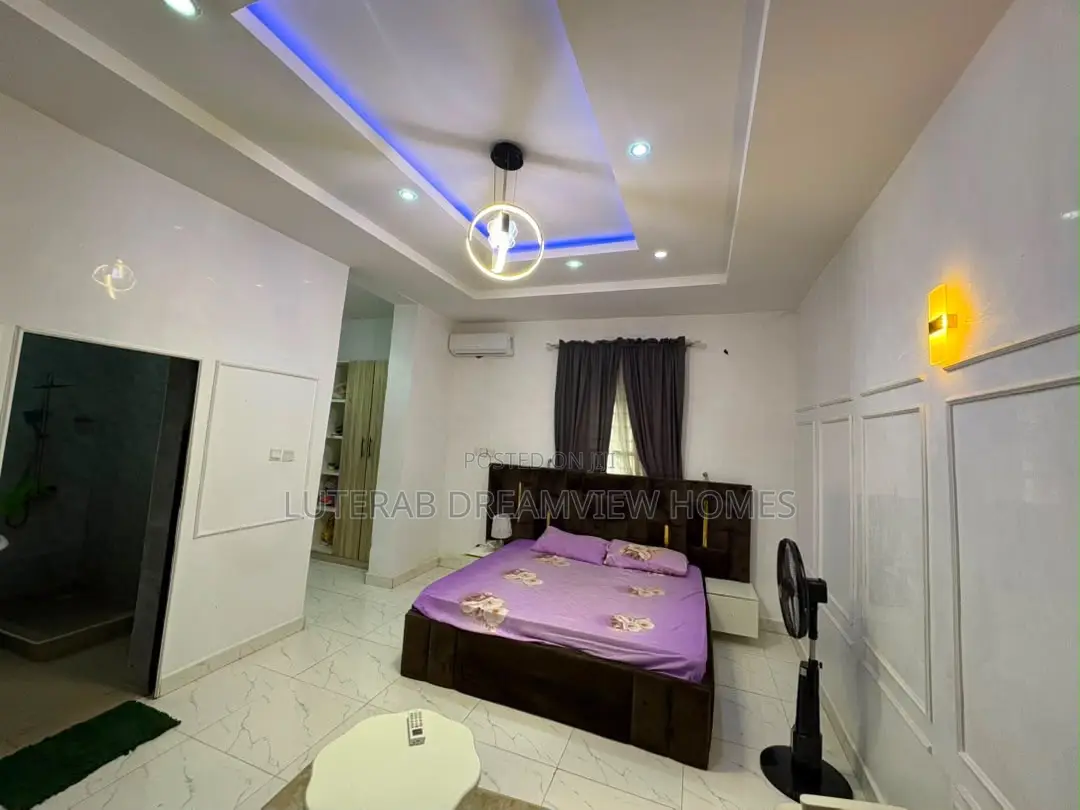 Furnished 2bdrm Block of Flats in Wuye Main for sale in Wuye