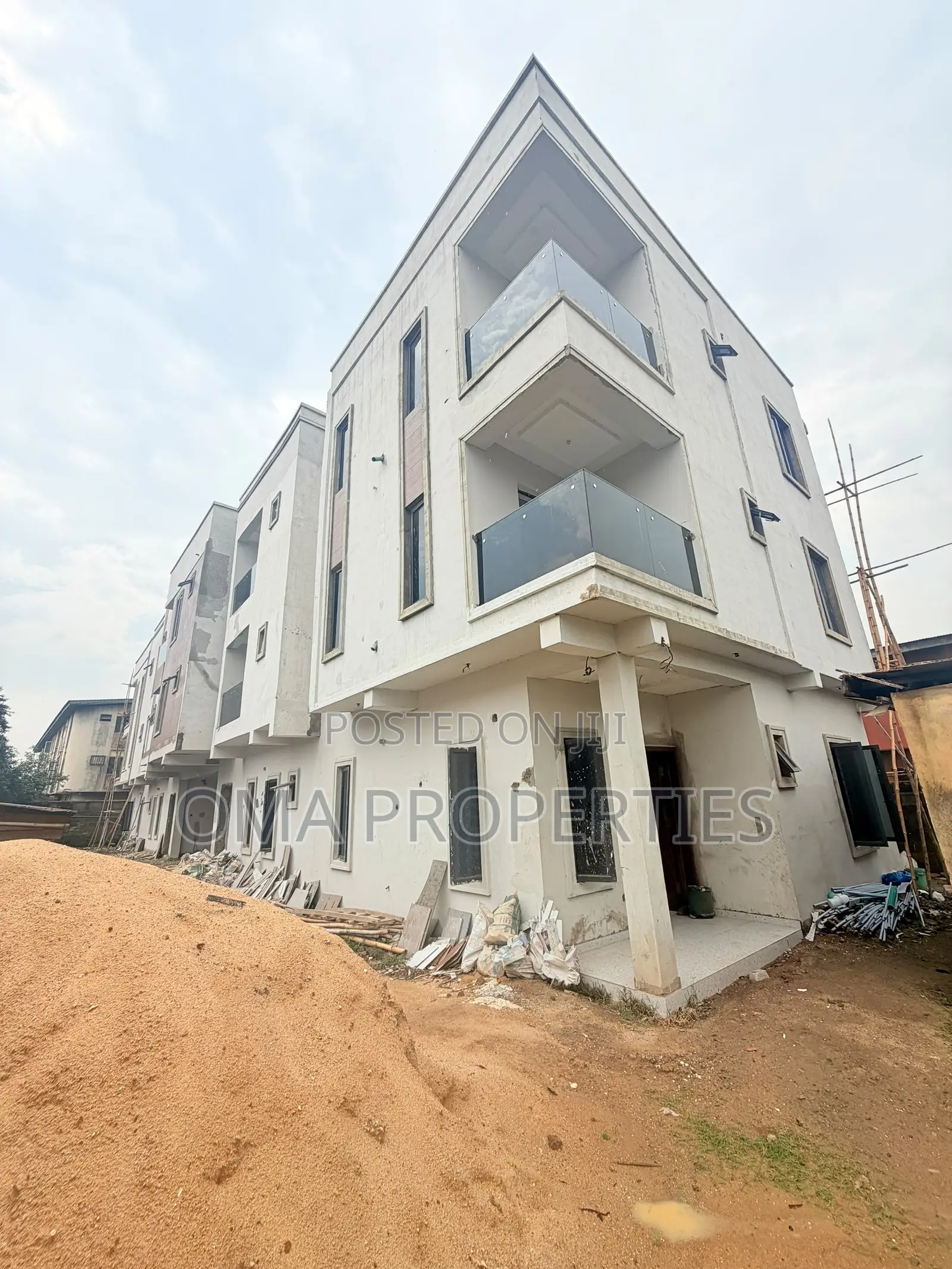 Furnished 3bdrm House in Oko-Oba for sale in Oko-Oba