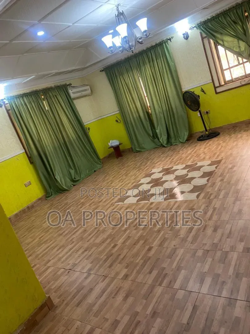 4bdrm Bungalow in Ibadan for sale in Ibadan