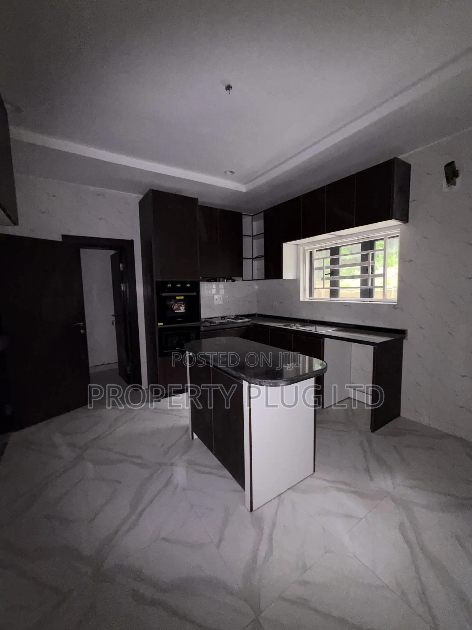 4bdrm Duplex in Idu for sale in Idu