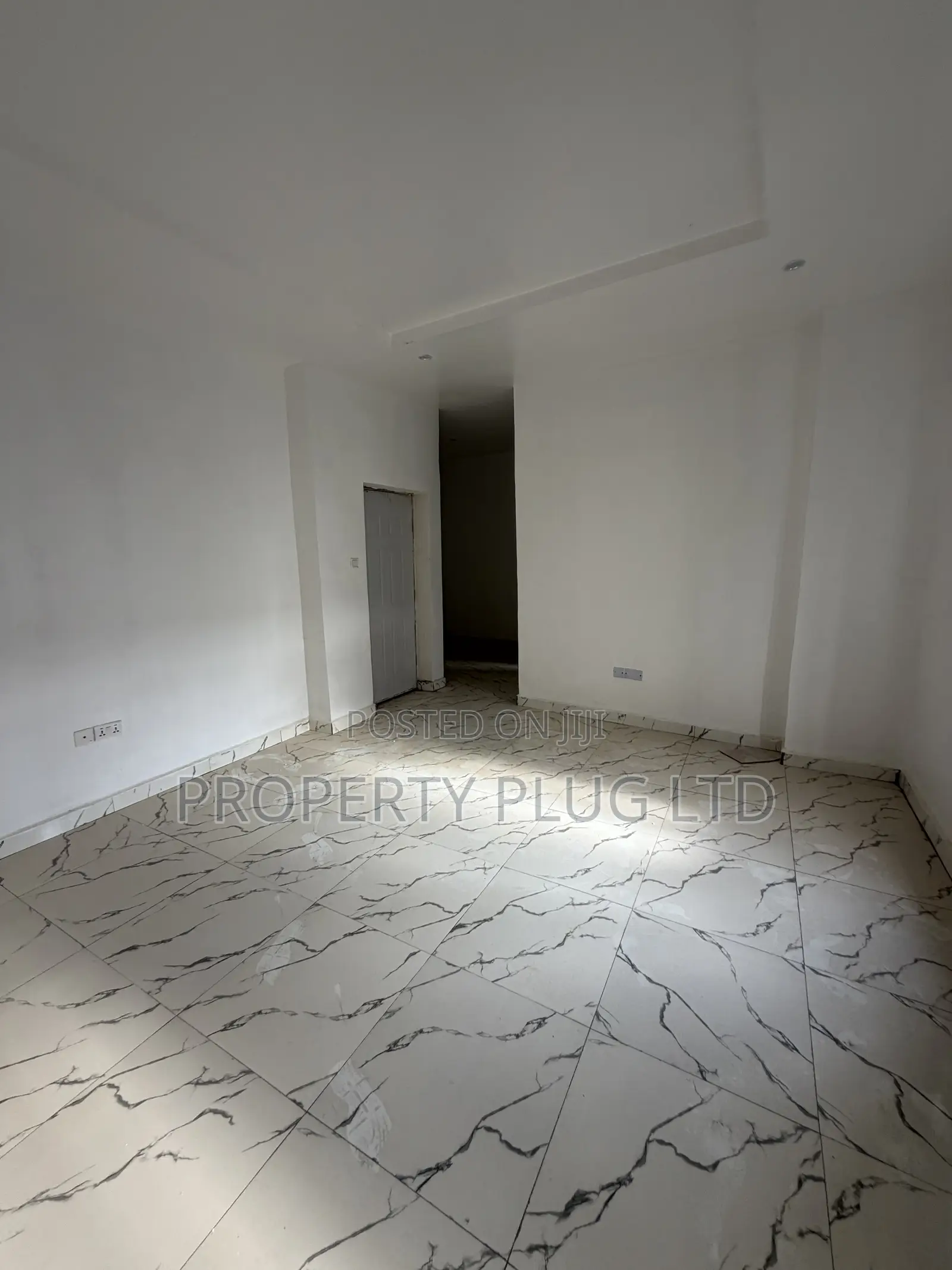 3bdrm Townhouse/Terrace in Idu for sale in Idu