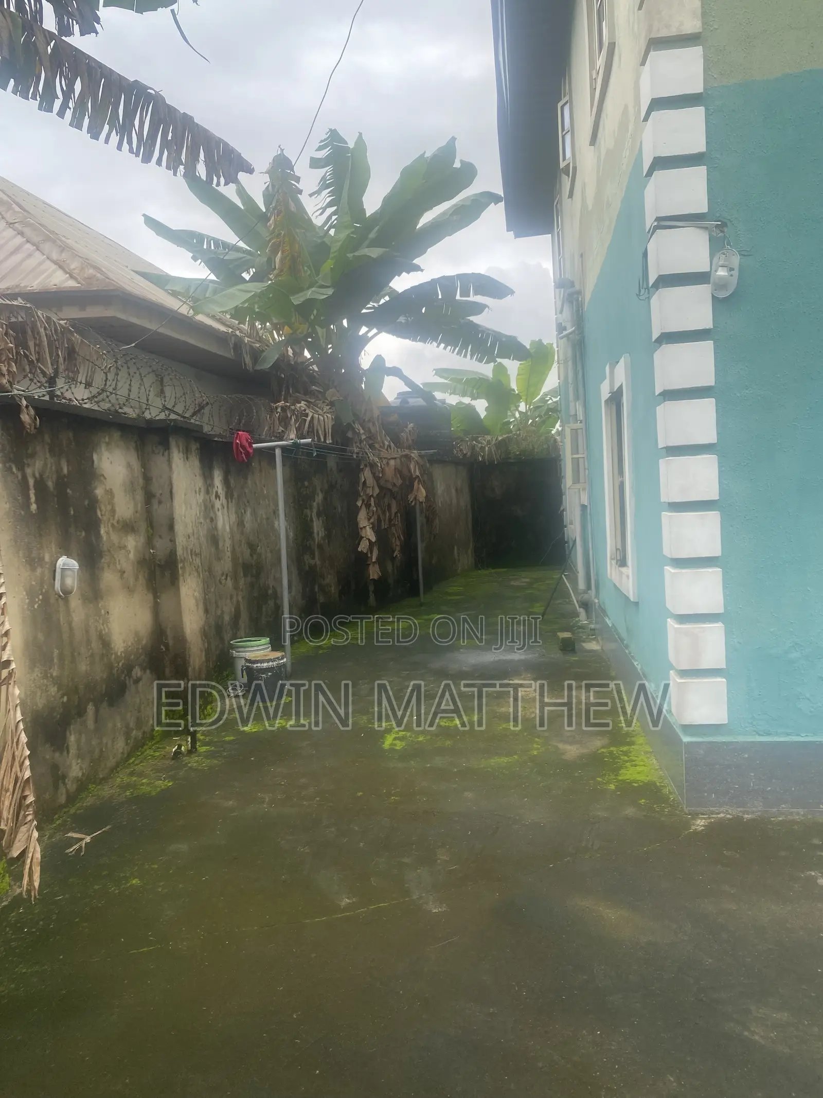 5bdrm Duplex in Behind Shelter, Uyo for sale in Uyo