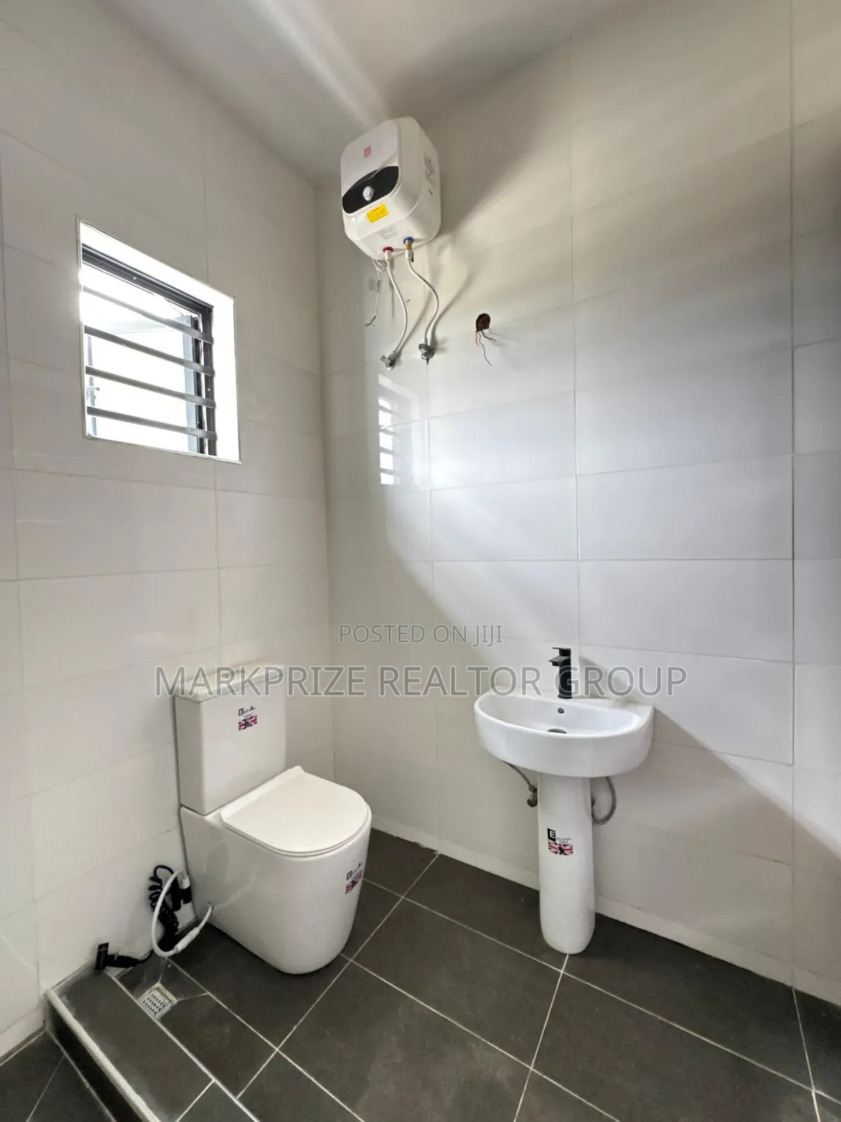 3bdrm Apartment in Surulere Lagos for sale in Aguda / Surulere