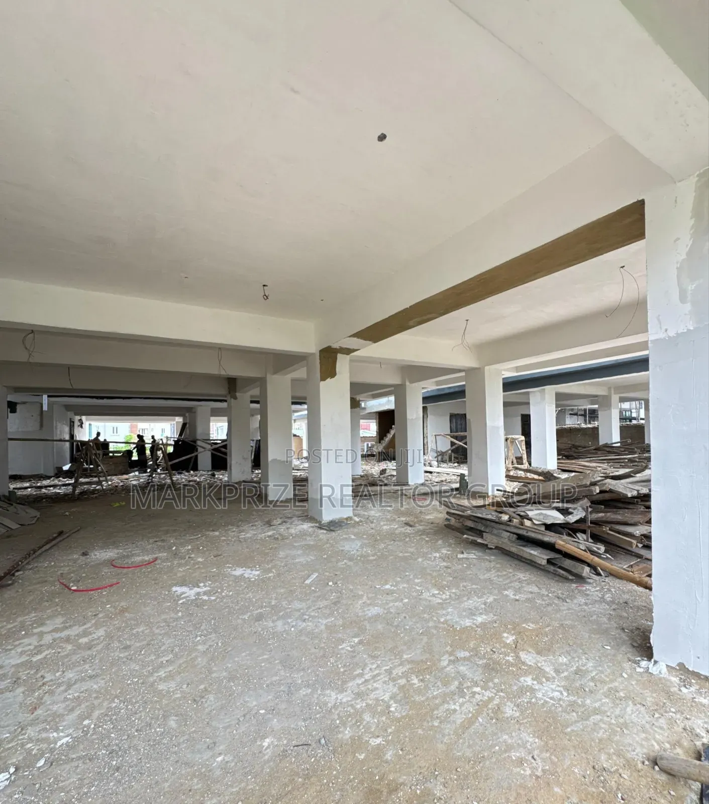 3bdrm Apartment in Surulere Lagos for sale in Aguda / Surulere