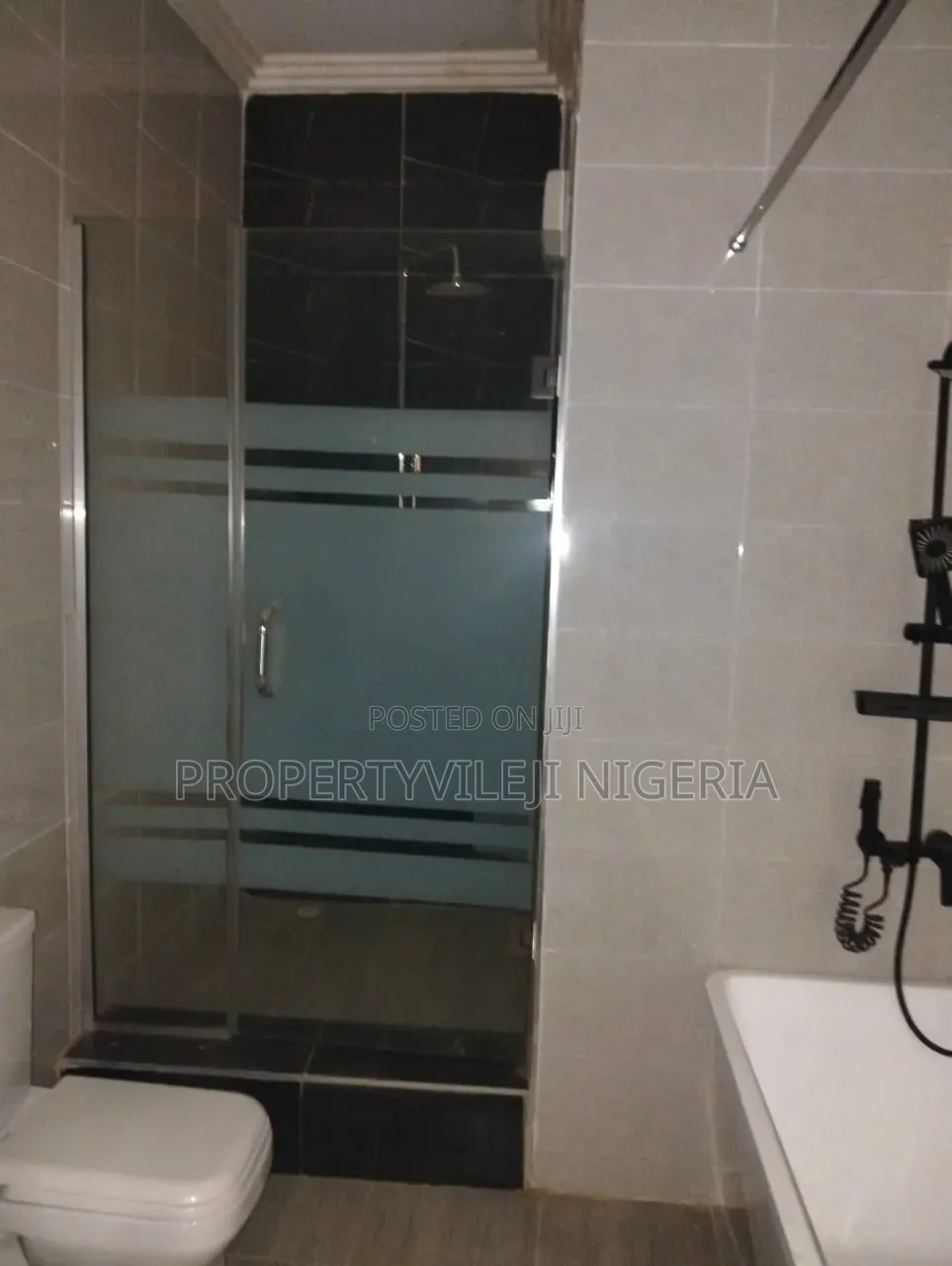 5bdrm Duplex in Garki for sale in Garki