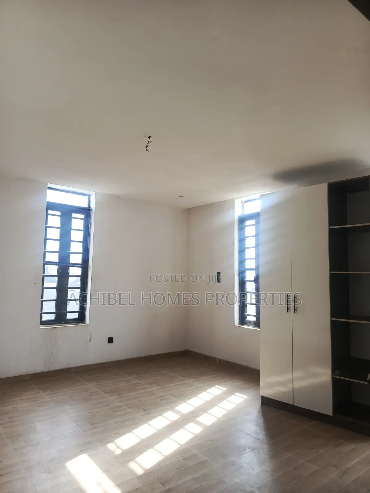 2bdrm Apartment in Near Oba Musa, Lekki Phase 2 for sale in Lekki Phase 2