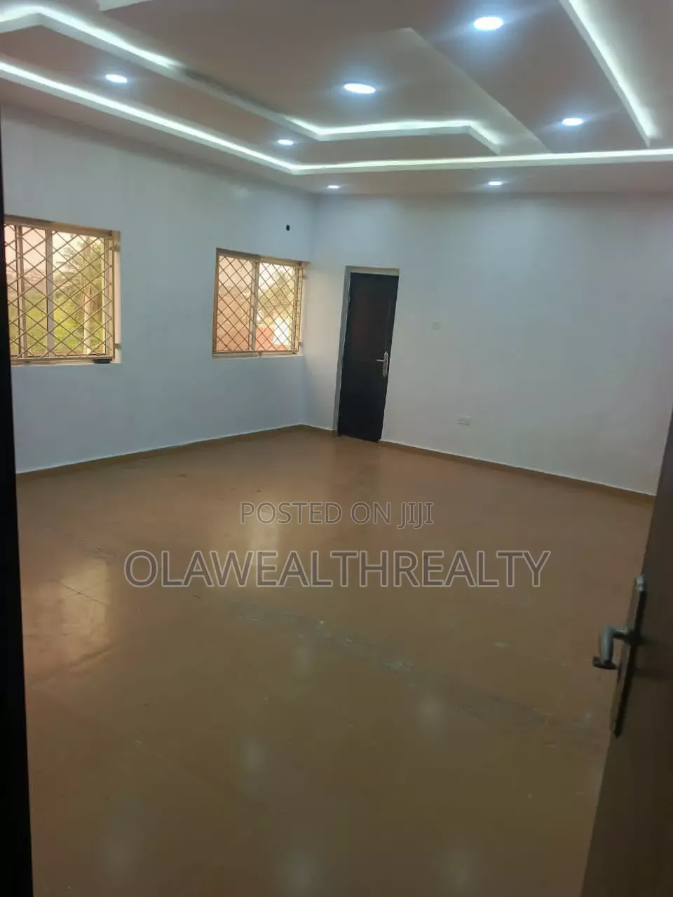 An Open Office Space at Oluyole Main Estate in Oluyole Estate