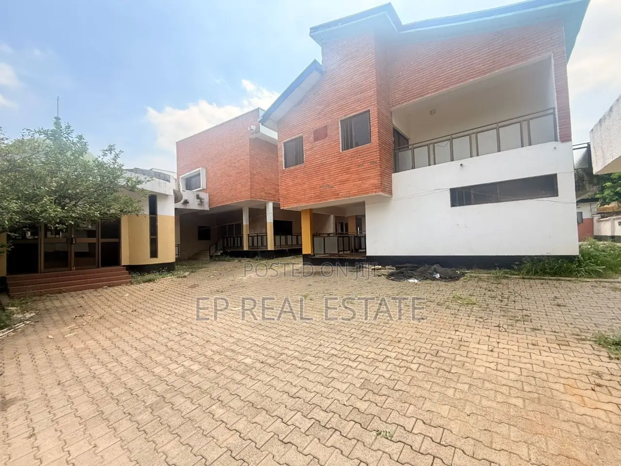 5bdrm Duplex in Asokoro for sale in Asokoro