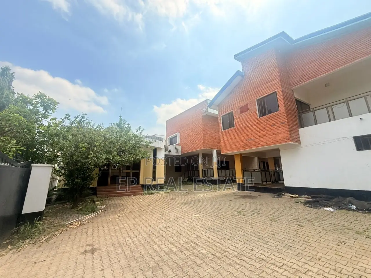 5bdrm Duplex in Asokoro for sale in Asokoro