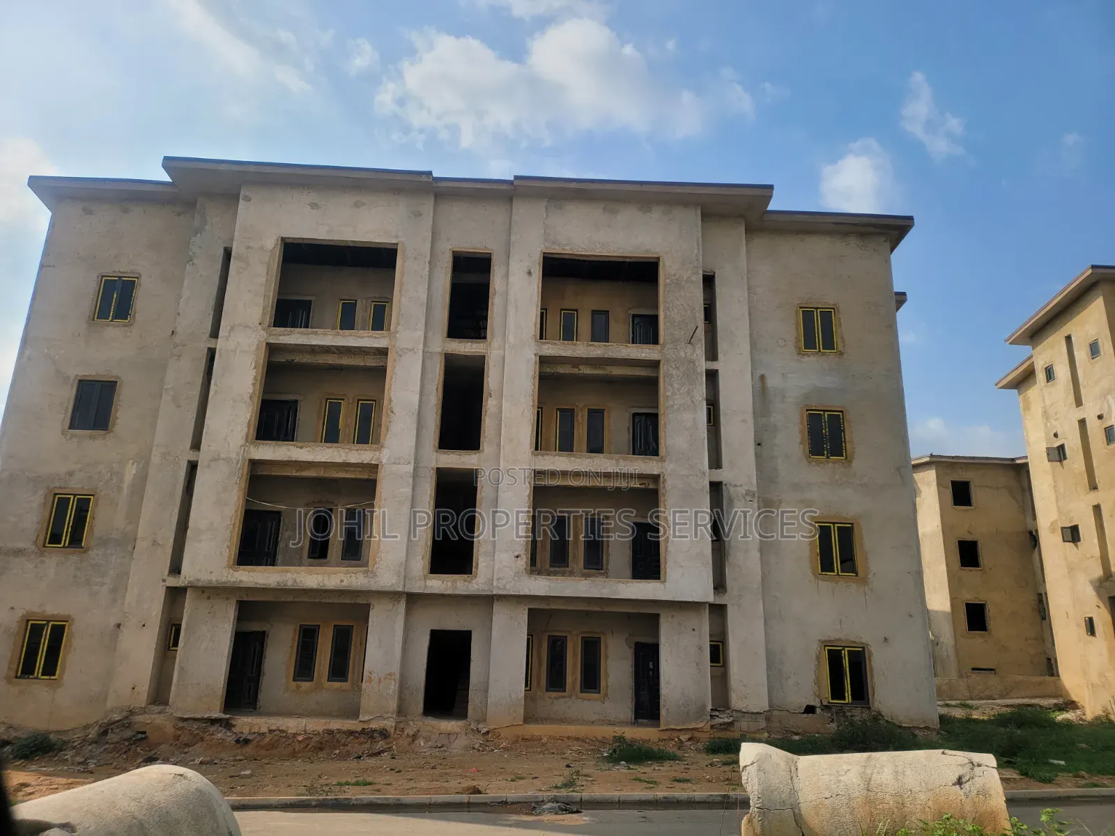 2bdrm Block Of Flats In Army Command Estate For Sale in Asokoro