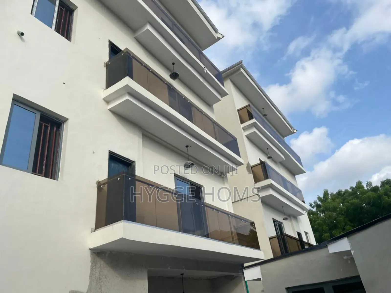 4bdrm Apartment in Ikeja Gra for sale in Ikeja