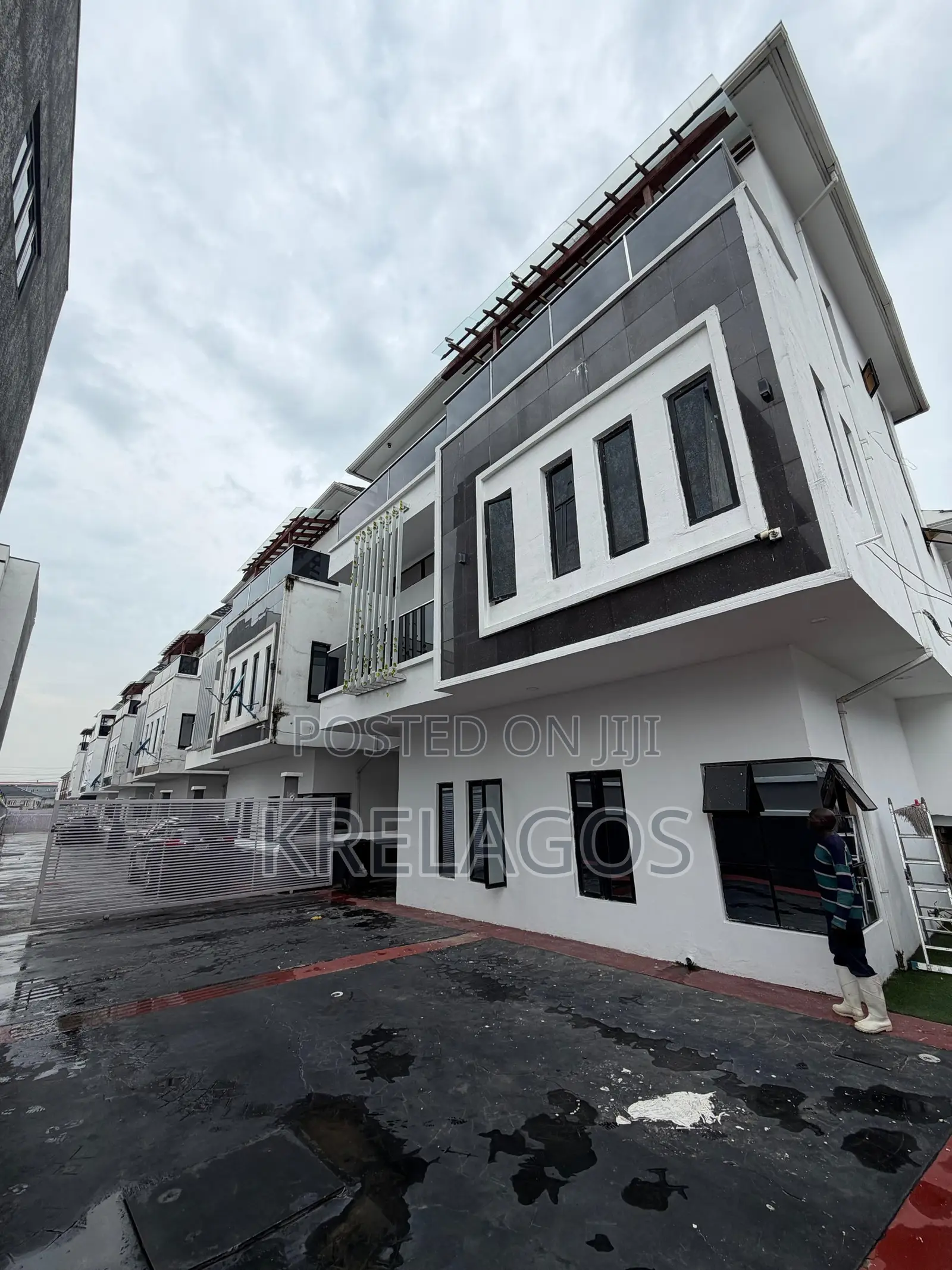 5bdrm Duplex in Ikate for rent in Ikate