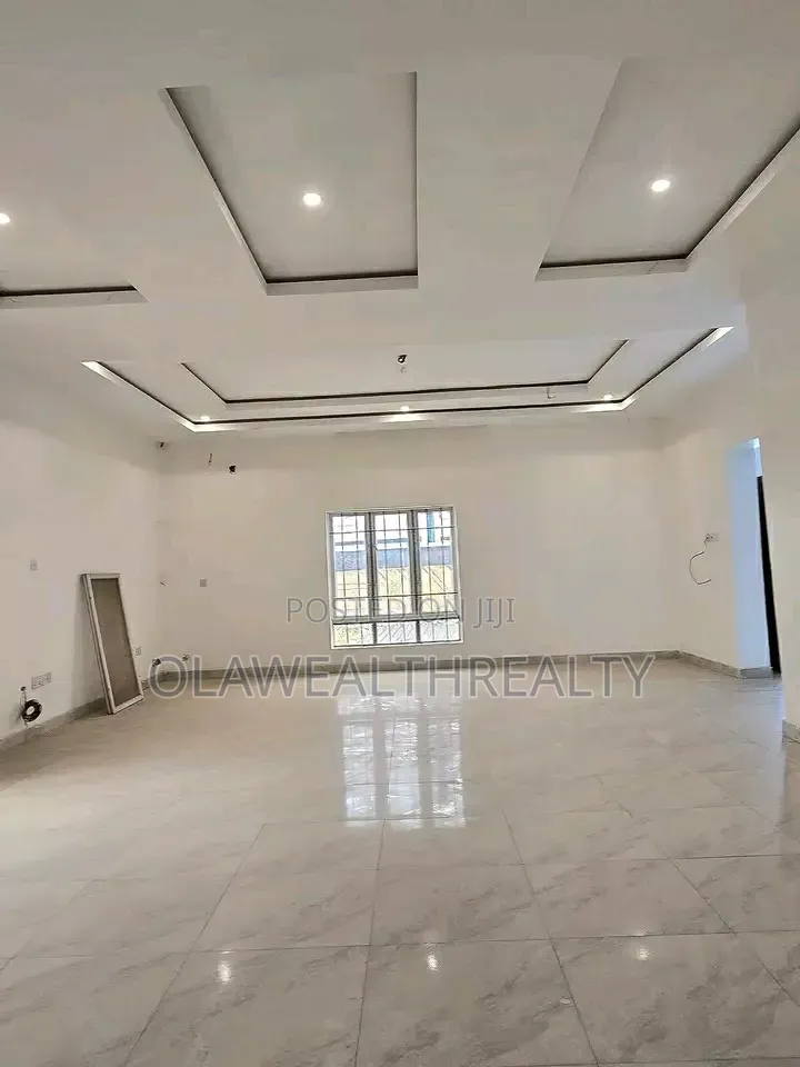 4bdrm Duplex in Kaura for sale in Kaura