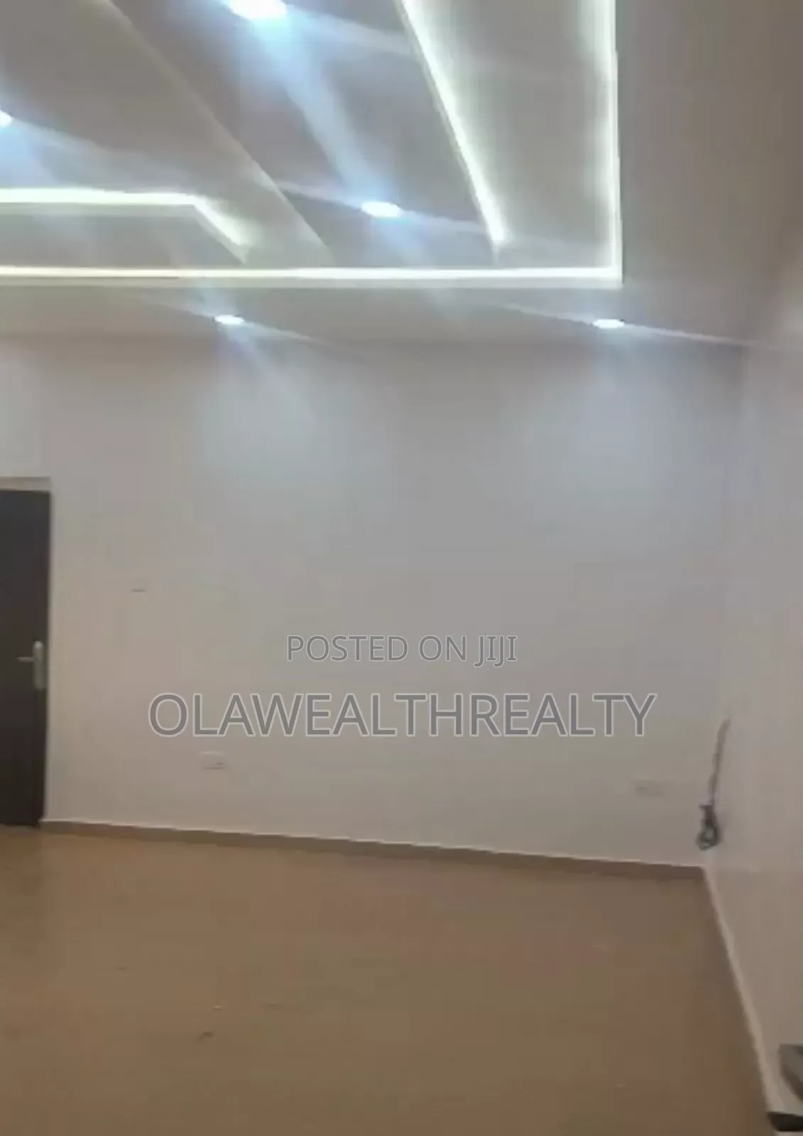 An Open Office Space at Oluyole Main Estate in Oluyole Estate