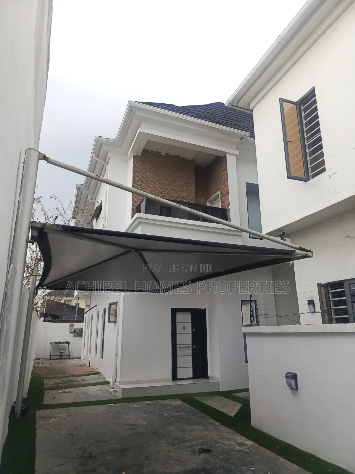 4bdrm Duplex in Near Peaceville, Lekki Phase 2 for sale in Lekki Phase 2