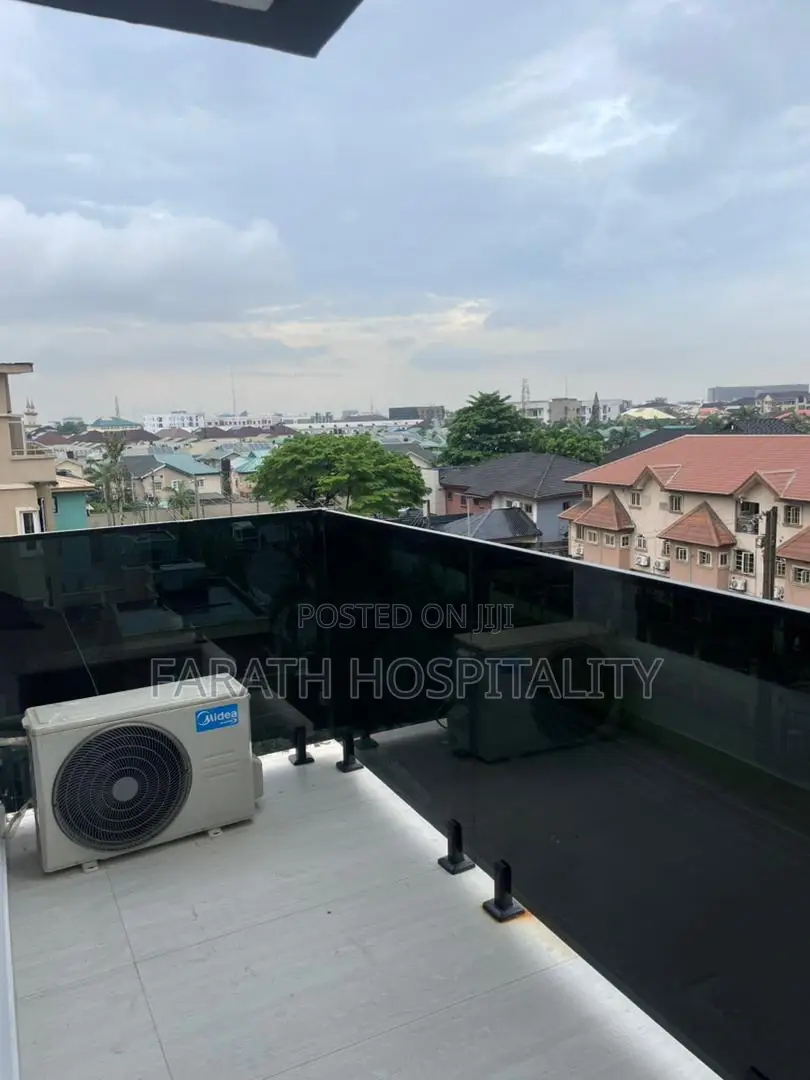 City View Cozy and Spacious Studio With Pool and Gym in Lekki Phase 1