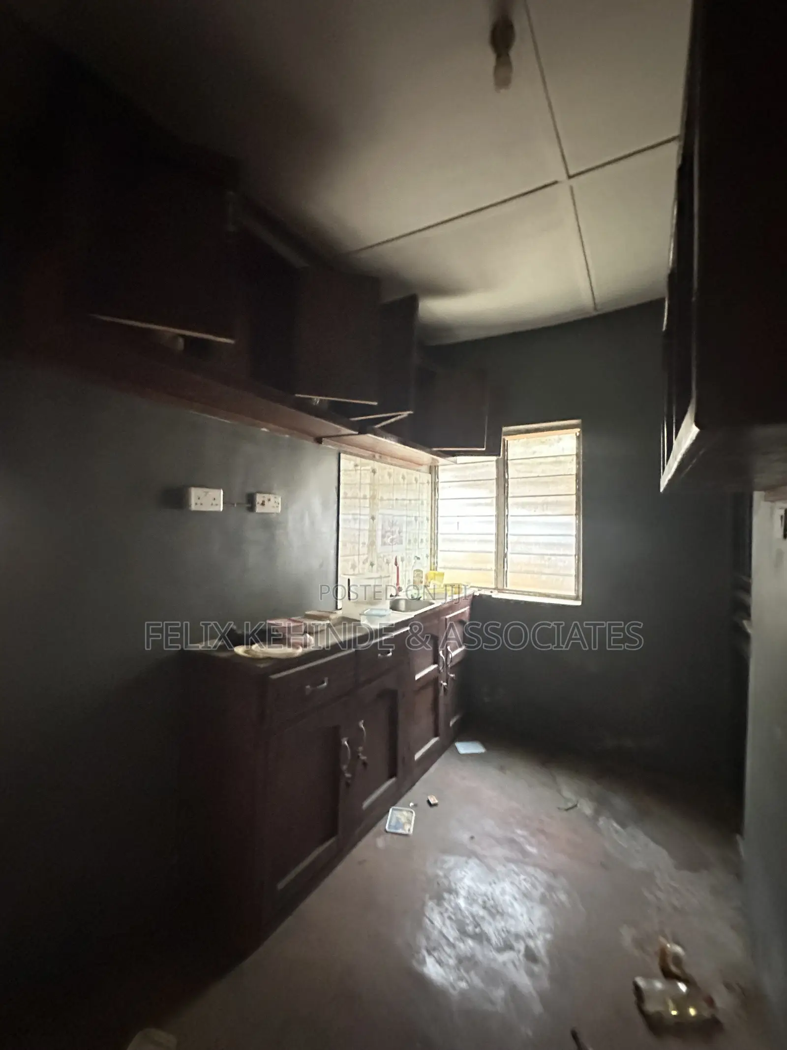 3bdrm Bungalow in Elewuro Estate, Akobo for sale in Akobo