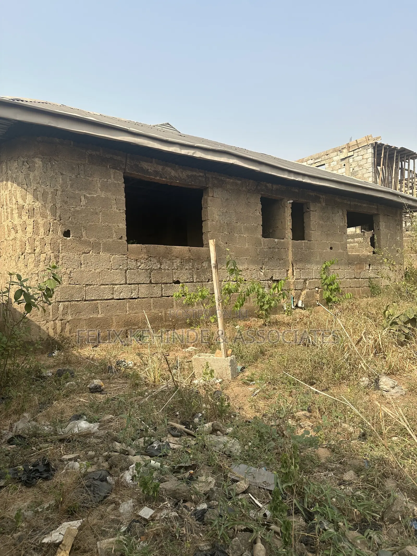 6bdrm Bungalow in St. Anthony Estate, Eleyele for sale in Eleyele