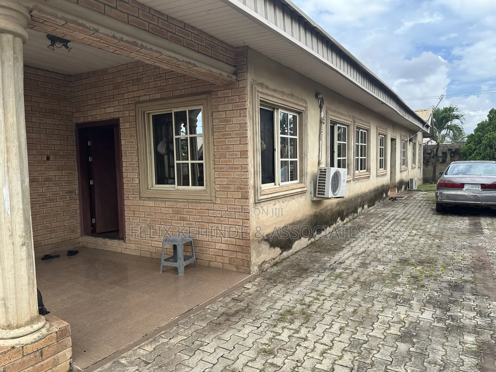 4bdrm Bungalow in Aderibigbe Close, Idishin for sale in Idishin