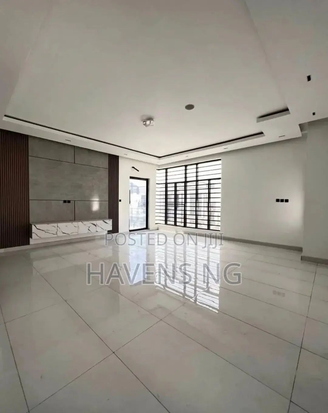 5bdrm Duplex in Lekki Phase 2 for sale in Lekki Phase 2