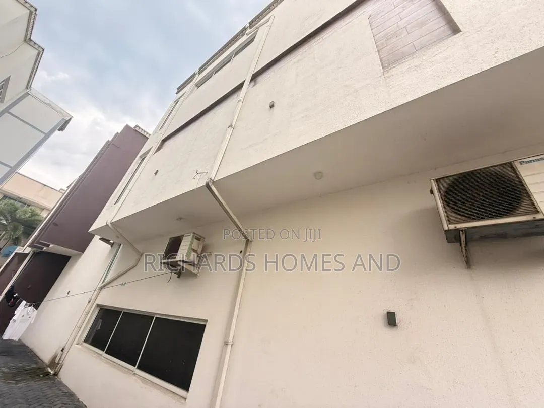 5bdrm House in Banana Island for rent in Banana Island